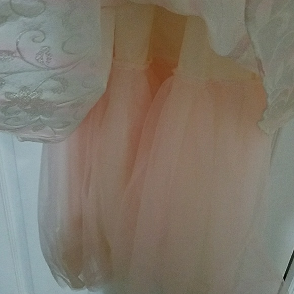 Prom dress - Picture 4 of 6